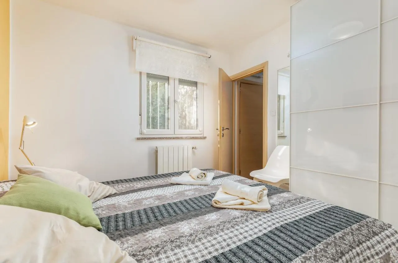 Apartments Hortensia Pula 0*,  Hırvatistan