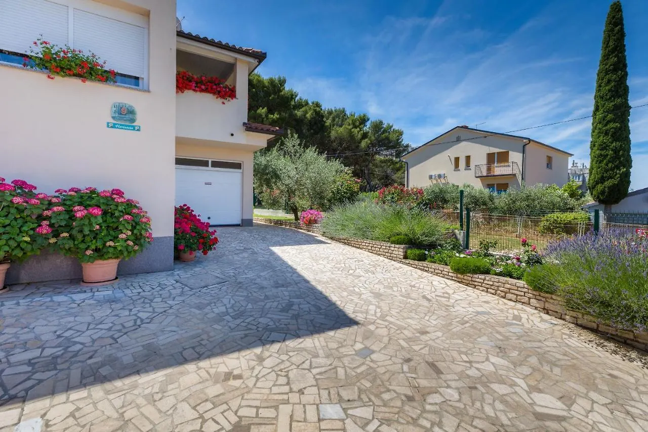 Apartments Hortensia Pula Hırvatistan