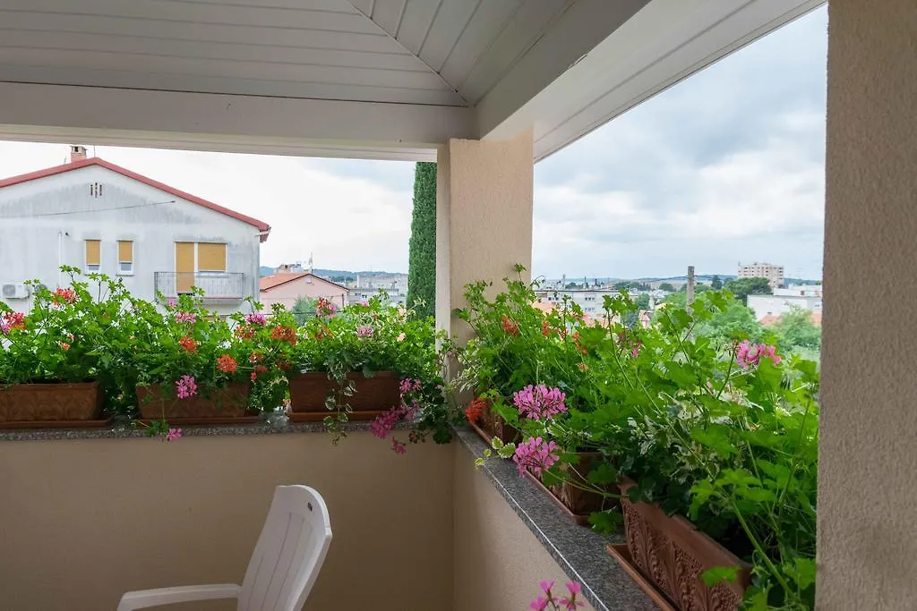 Apartments Hortensia Pula Hırvatistan